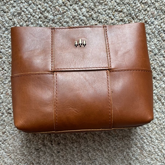 Portland Leather “Almost Perfect” Charlo Crossbody - Picture 4 of 12